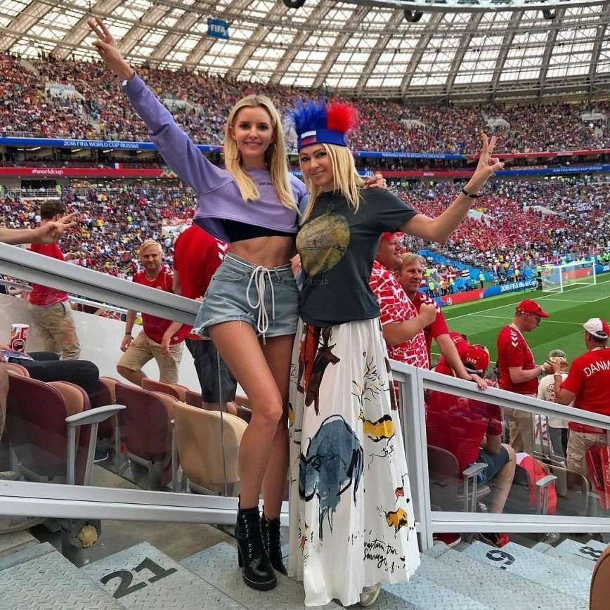 «Это же для простолюдинов»: ради футбола Рудковская не побрезговала шапкой за 300 рублей